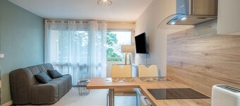 Kersalé - Studio Apartment, Sleeps 2