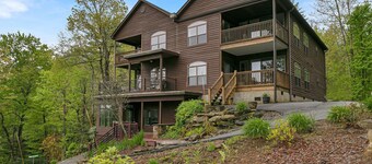 AMAZING MOUNTAIN FALLS RETREAT 3BR/2
