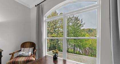 AMAZING MOUNTAIN FALLS RETREAT 3BR/2