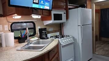 Fridge, microwave, oven, stovetop