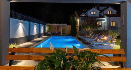 "The Oasis" - Trilj - Your home away from home