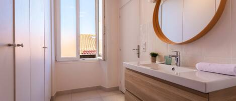 Shower, hair dryer