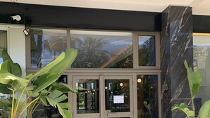 Exterior detail - Studio apartment grand hotel DUP5380 (Cannes)