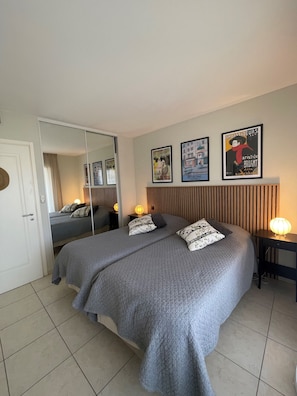 1 bedroom, iron/ironing board, bed sheets, wheelchair access