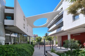 Property grounds - Ref. 268062 (Cannes)