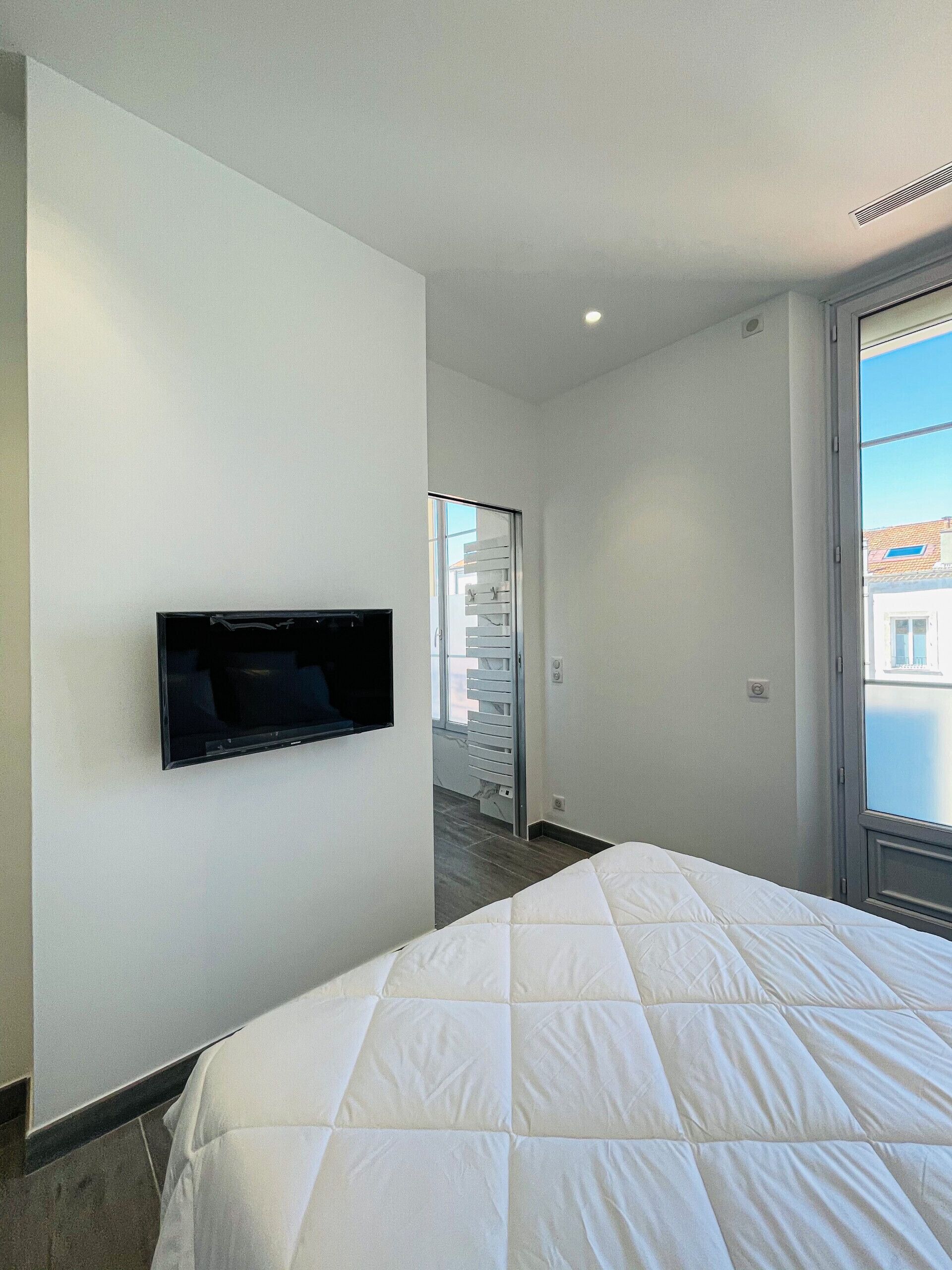 2 chambres, fer et planche à repasser, Wi-Fi gratuit, draps fournis
