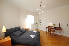 3 bedrooms, iron/ironing board, bed sheets - Grand Palais /bob1309/ 4P (Cannes)