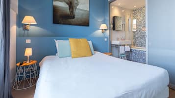 1 bedroom, iron/ironing board, bed sheets