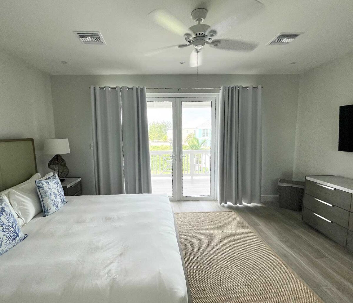 Vila Keluarga, 4 kamar tidur, pemandangan laut sebagian | Seprai premium, selimut bulu angsa, dan didekorasi berbeda-beda