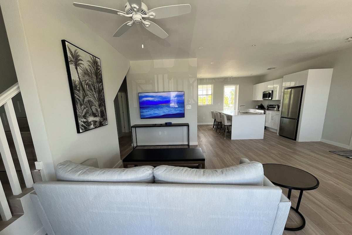 Traditional Villa, 4 Bedrooms, Pool Access | 3 bedrooms, premium bedding, down comforters, individually decorated