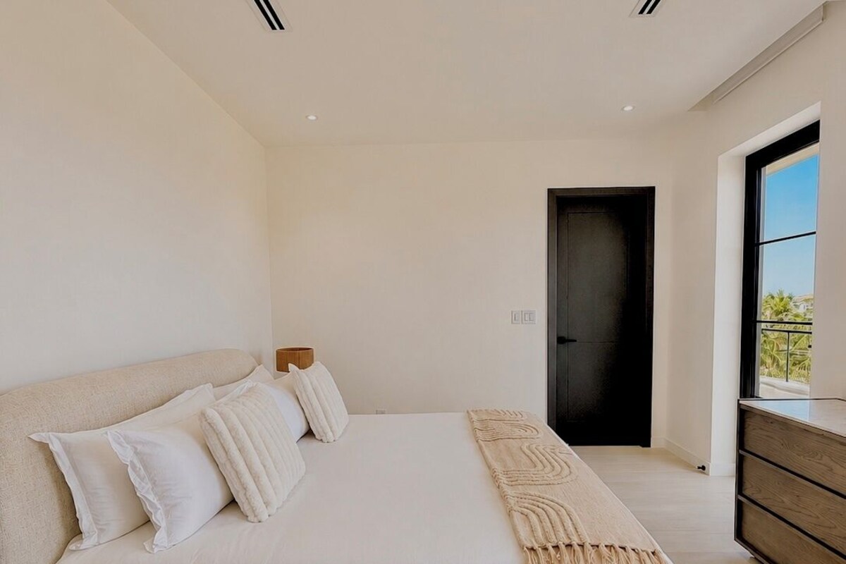 Familie appartement, uitzicht op jachthaven | Luxe beddengoed, donsdekens, een strijkplank/strijkijzer, gratis wifi