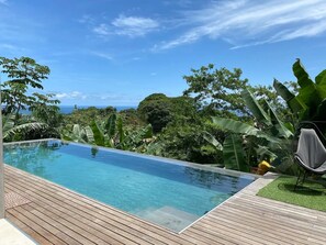 Piscina infinita
