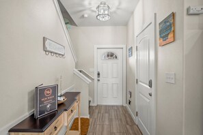 Interior - Kia Ora Casita 10 Minute Walk To Beach (Port Aransas)