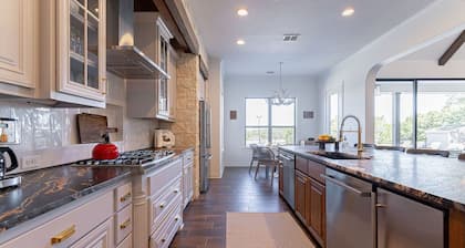 Ultimate Group Getaway - 8,200 Sq Ft, Pool, Pickleball & Resort Amenities