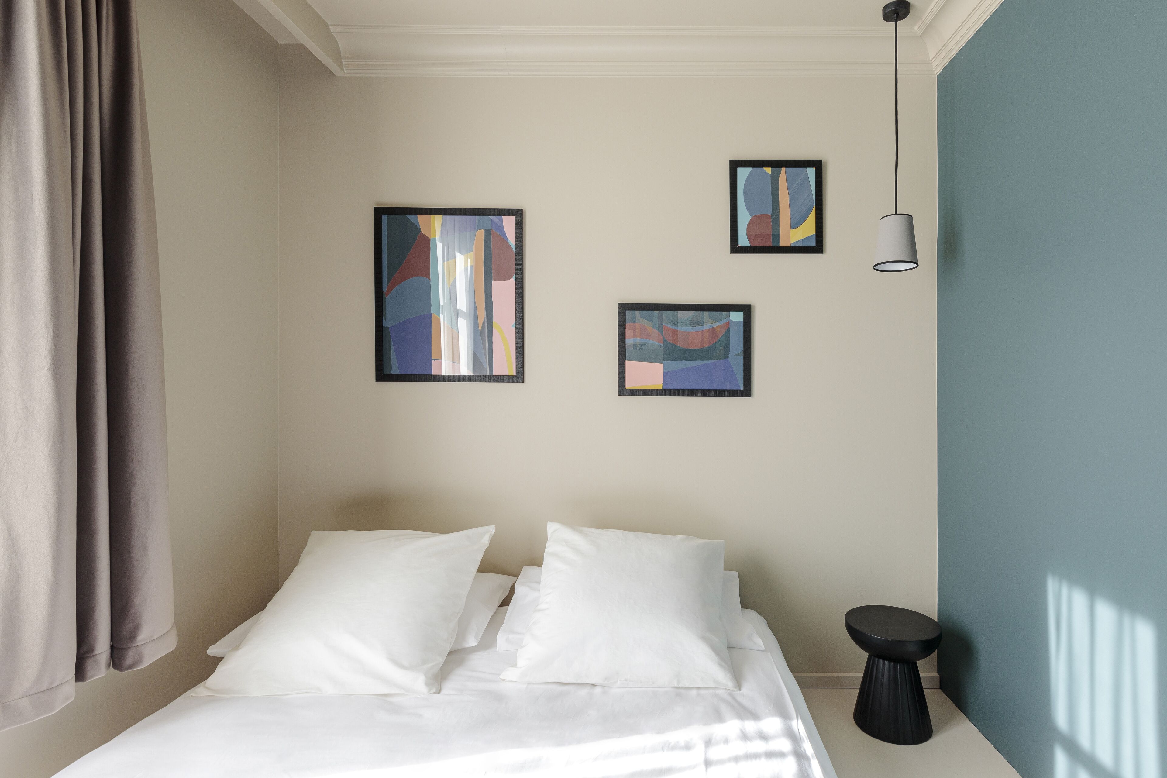 Photo - Corneille - Entrée autonome, réception en ligne - Encore Mieux