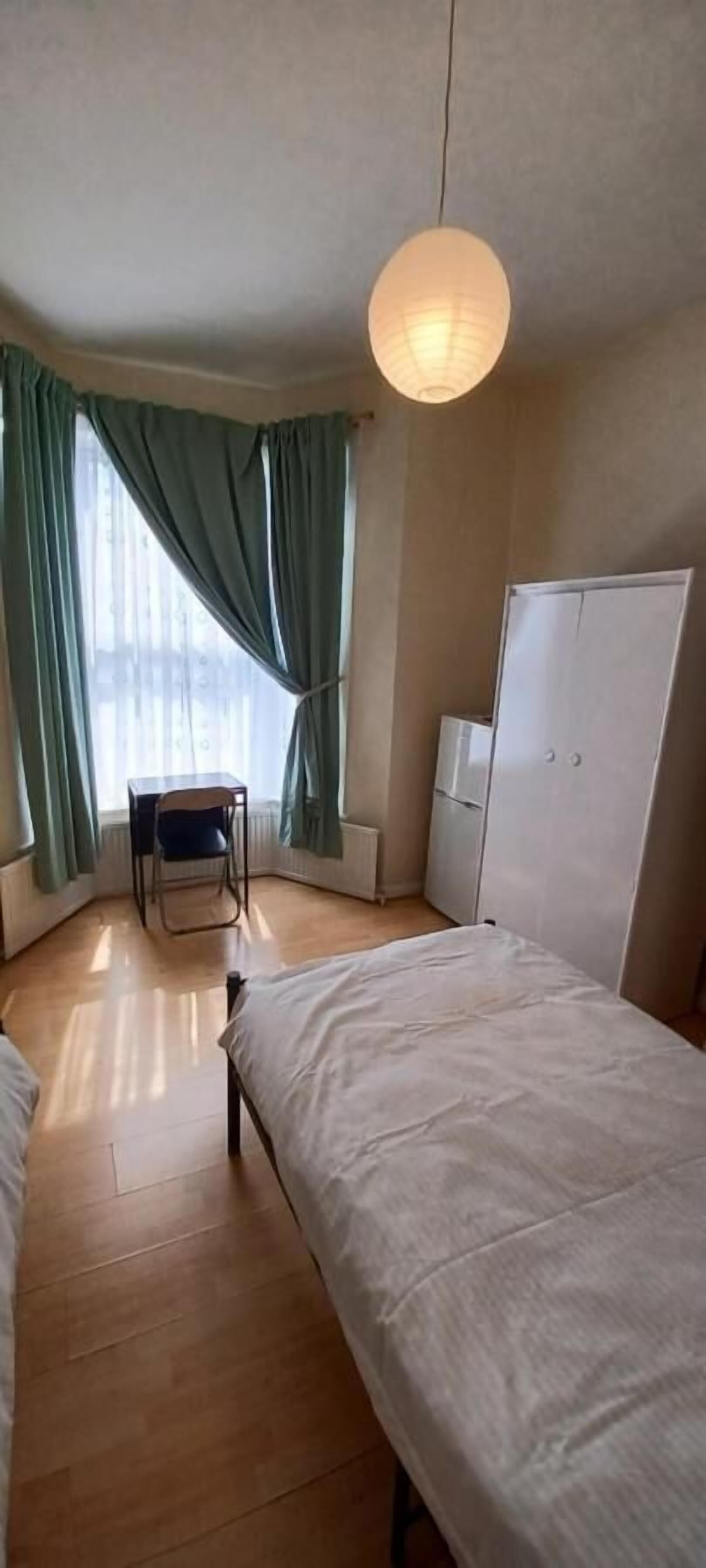 書桌、手提電腦工作空間、熨斗/熨衫板、免費 Wi-Fi