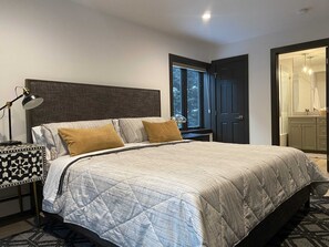 3 室のベッドルーム、アイロン / アイロン台、WiFi、ベッドシーツ