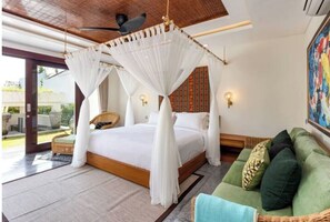 4 bedrooms, WiFi - Lotus Villa 4 Bedroom in Central Berawa/ Canggu (Bali)