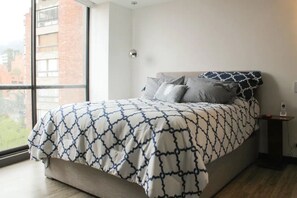 1 bedroom, desk, iron/ironing board, free WiFi - Rosales Penthouse - Long term stays only! (Bogotá)