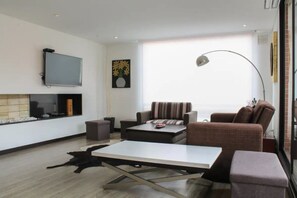 Dining - Rosales Penthouse - Long term stays only! (Bogotá)