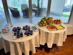 Desayuno buffet incluido todos los días 