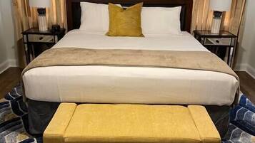 4 bedrooms, desk, iron/ironing board, travel cot