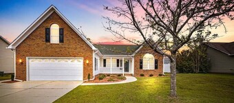 Amazing 4 Bedroom Home Mins to Downtown New Bern