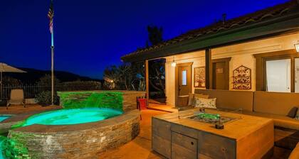 Amazing Amenities+ Pool, Hot Tub, Fire Pit, 7 Beds