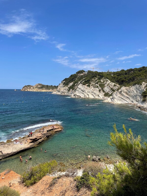 Beach nearby, sun loungers