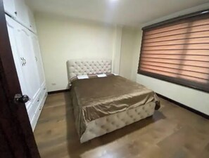 3 bedrooms, WiFi, bed sheets