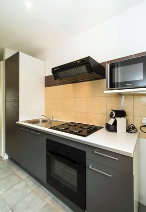 Private kitchen - Florella Residences Studio Achard (Cannes)