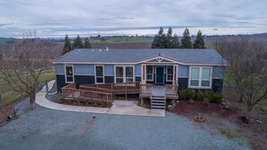 Exterior - Vineyard Vista | Close to Wineries, Lakes, & More! Sleeps 10 w/Hot Tub (Clements)