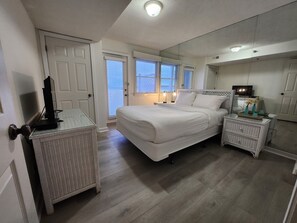 2 soverom, strykejern/-brett, wi-fi (inkludert) og sengetøy