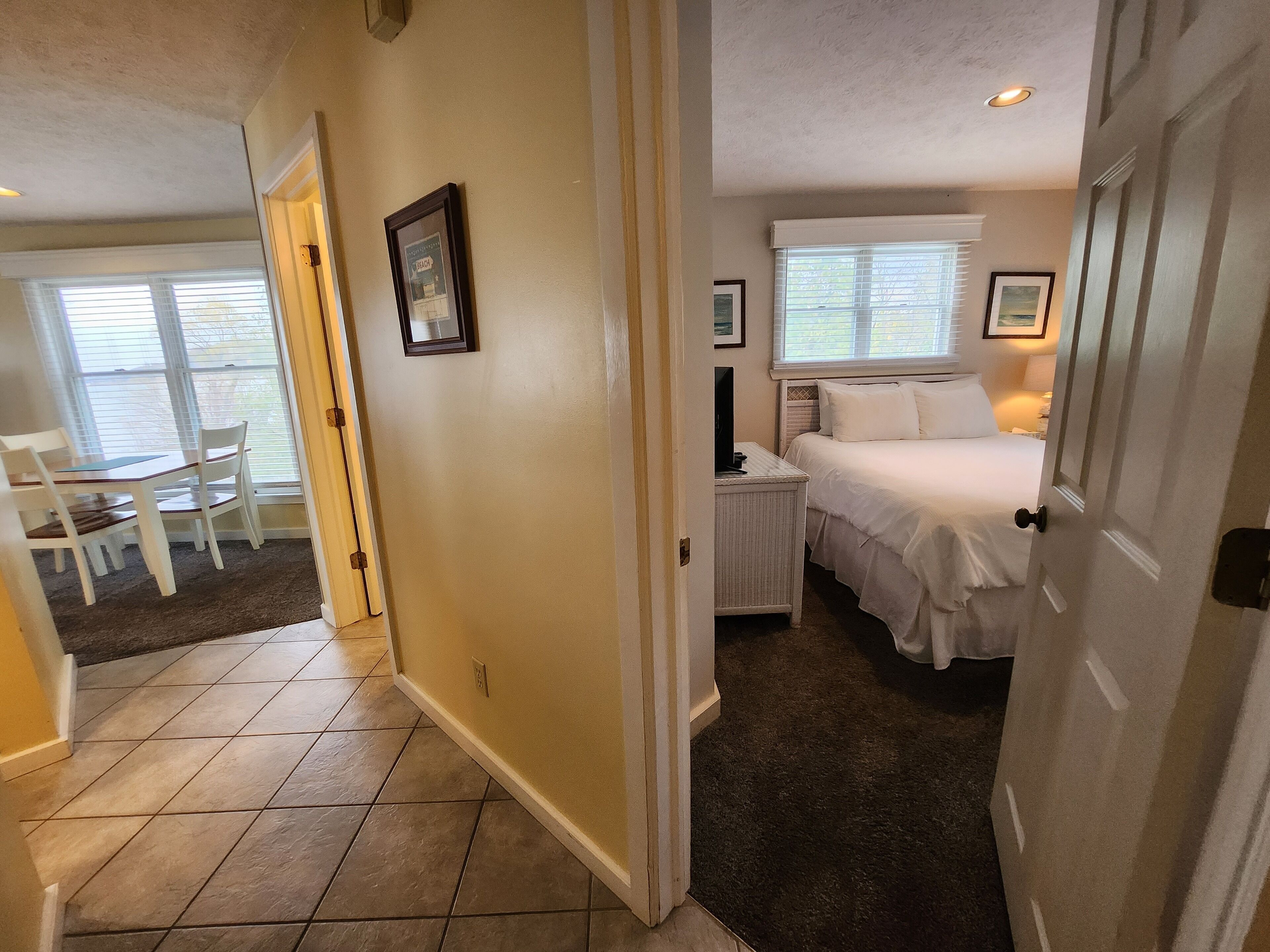 1 bedroom, iron/ironing board, WiFi (free), bed sheets