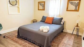 3 chambres, fer et planche à repasser, Wi-Fi gratuit, draps fournis