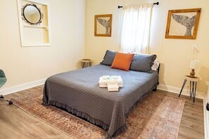3 dormitorios, tabla de planchar con plancha, wifi gratis y ropa de cama