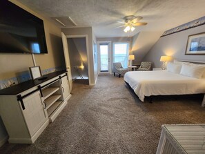 2 makuuhuonetta, silitysrauta/-lauta, ilmainen Wi-Fi, vuodevaatteet