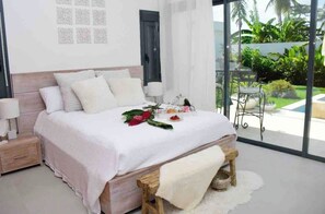 4 bedrooms, free WiFi, bed sheets
