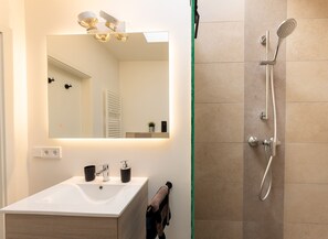 Bathroom - Italian Design Urban View Penthouse (Luxembourg City)