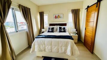 2 bedrooms, in-room safe, iron/ironing board, free WiFi