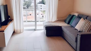 智能电视、立体声音响