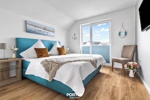 2 bedrooms, iron/ironing board, travel crib, free WiFi