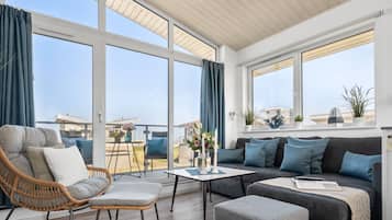 TV, fireplace, DVD player, stereo