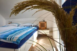 2 bedrooms, iron/ironing board, travel crib, free WiFi