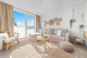 TV, books, video library - Meerliebe – sea view, roof terrace, infrared sauna, shower, EV charging station (Glücksburg)