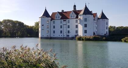 Ostseesegler - Meerblick, Strandkorb, Dachterrasse, Dusche, Infrarot-Sauna