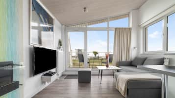 Fernseher, Kamin, DVD-Player, Stereoanlage