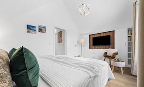 2 chambres, fer et planche à repasser, lit parapluie, Wi-Fi gratuit