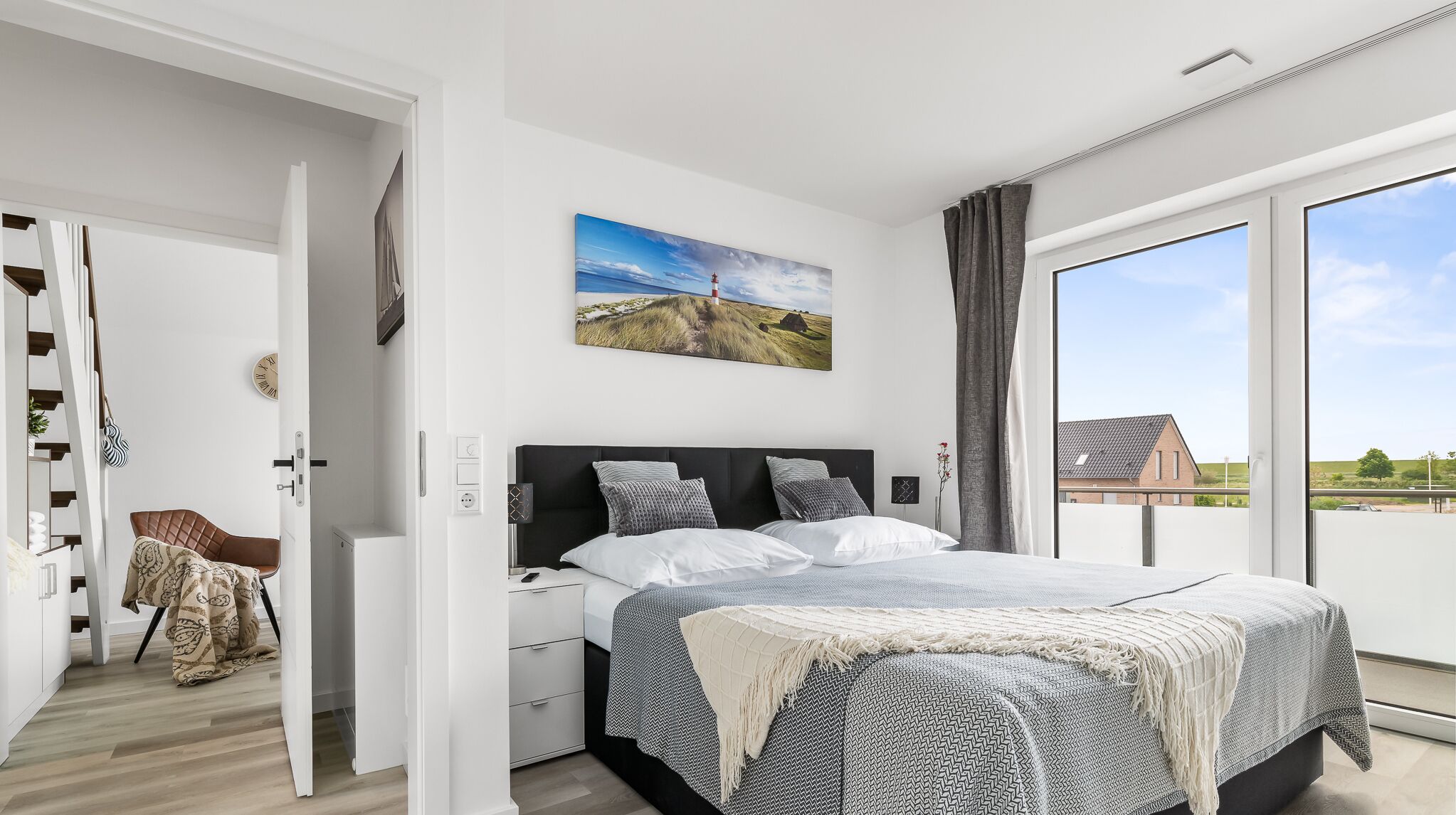 3 bedrooms, desk, iron/ironing board, travel cot