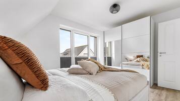 2 Schlafzimmer, Reisekinderbett, kostenloses WLAN